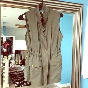 Military style front zip vest